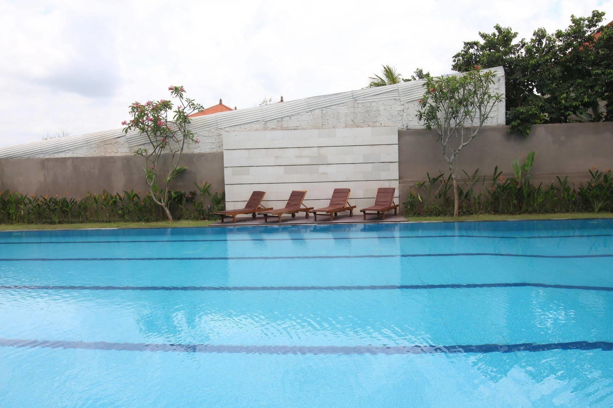 Umah Bali Suites And Residence Denpasar Exteriör bild
