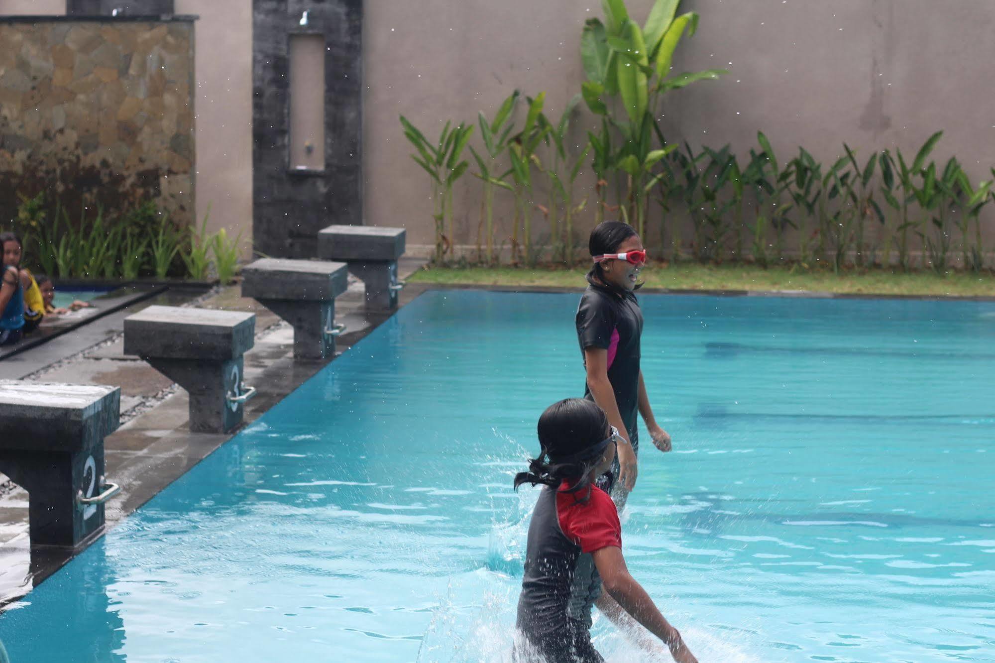 Umah Bali Suites And Residence Denpasar Exteriör bild